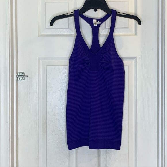 Under Armour Women's Perfect Seamless Tank Size Small Color Monarch - Picture 4 of 11